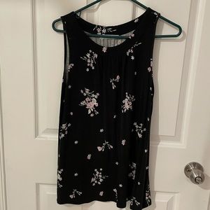 👚3 for $20👚 Ricki’s Small Floral Tank